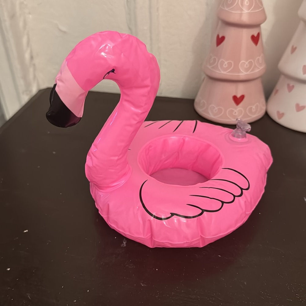 Flamingo pool floatie - Picture 3 of 3